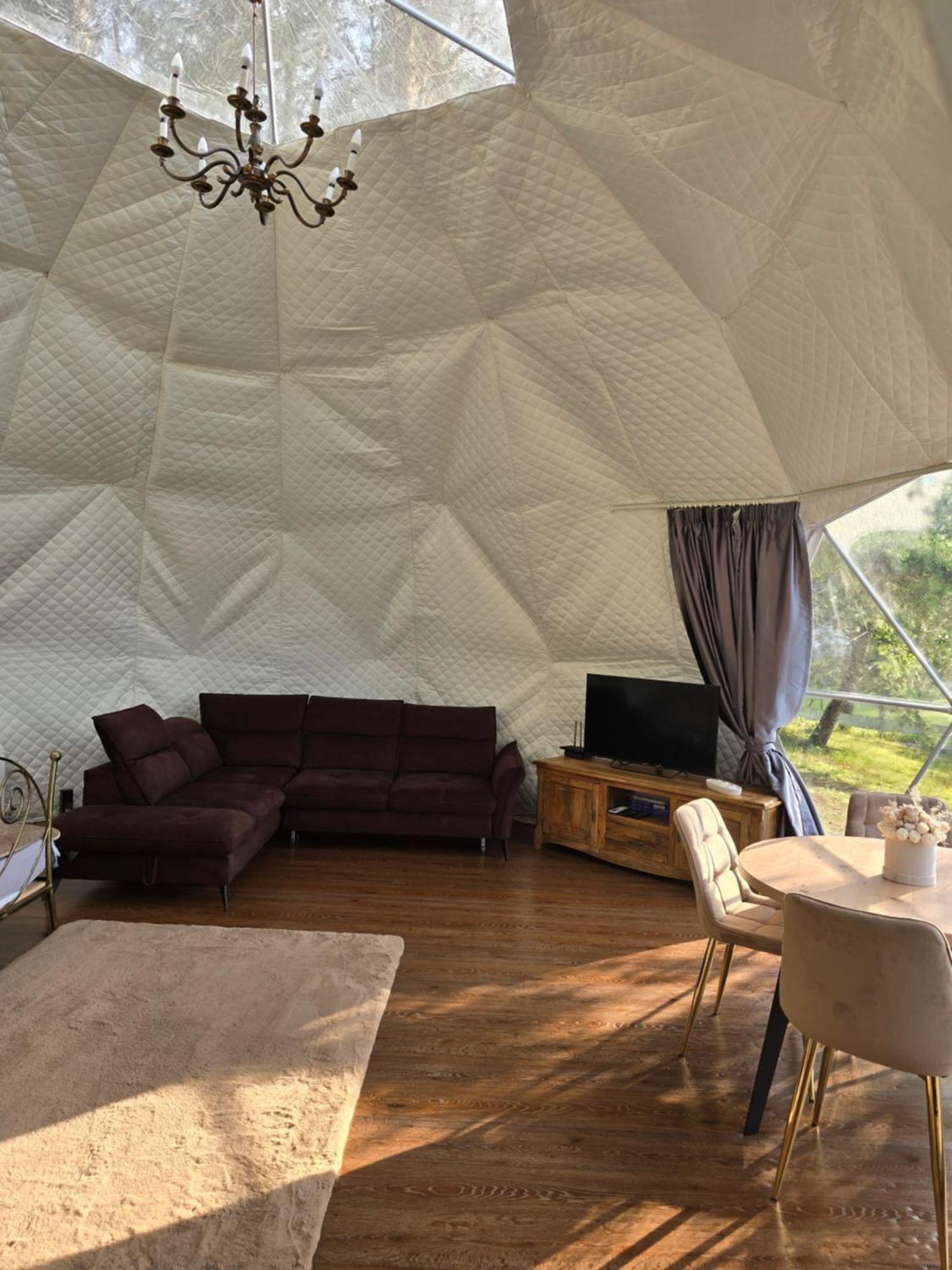 Hotel Glamping Pod Orlem à Cedynia Extérieur photo