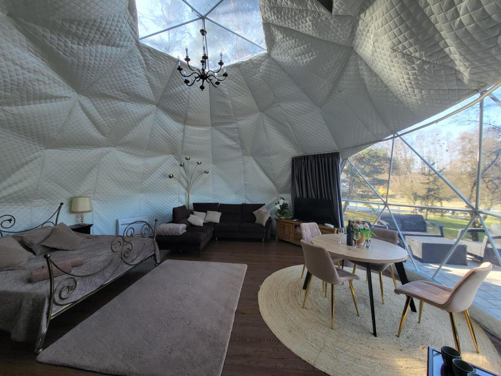 Hotel Glamping Pod Orlem à Cedynia Extérieur photo