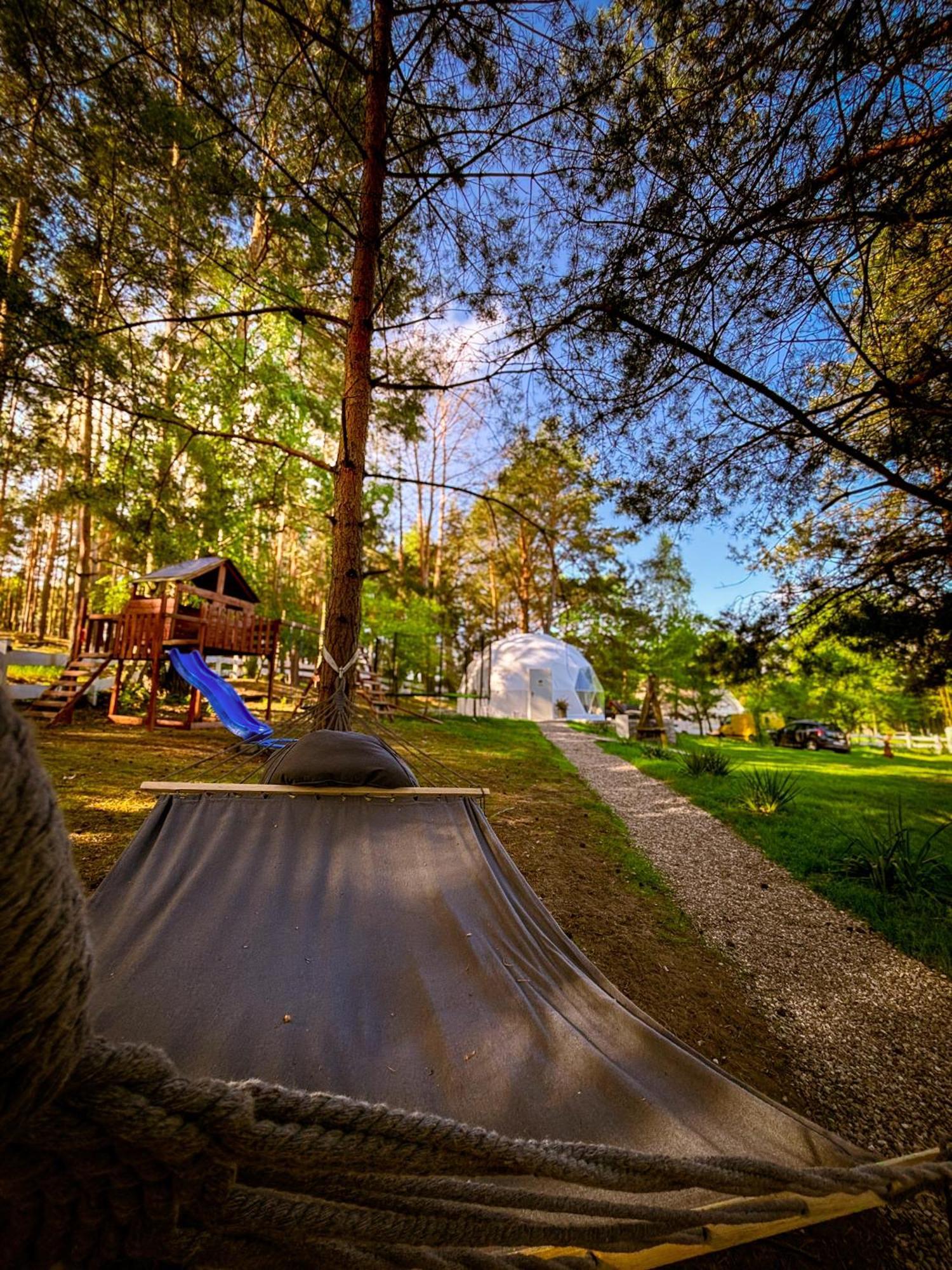 Hotel Glamping Pod Orlem à Cedynia Extérieur photo